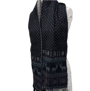 Better than cashmere 100% acrylic deer snowflake reversible scarf